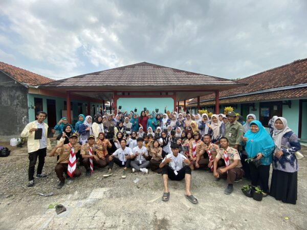 Green Village: Mahasiswa KKN UNUGHA Ajak Ibu-Ibu PKK Wujudkan Desa Hijau dan Produktif